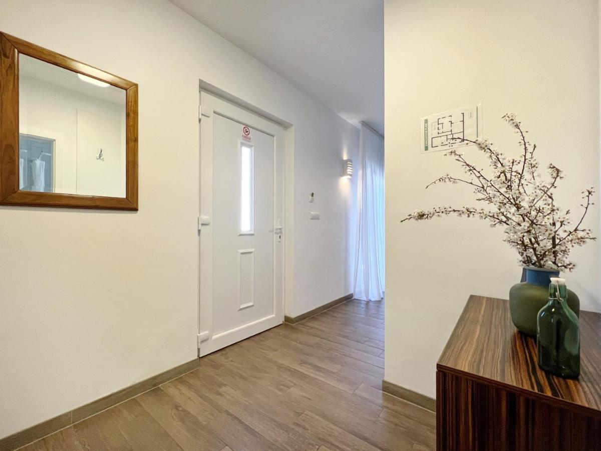 Apartments Teodora Maria Novigrad Istria Extérieur photo
