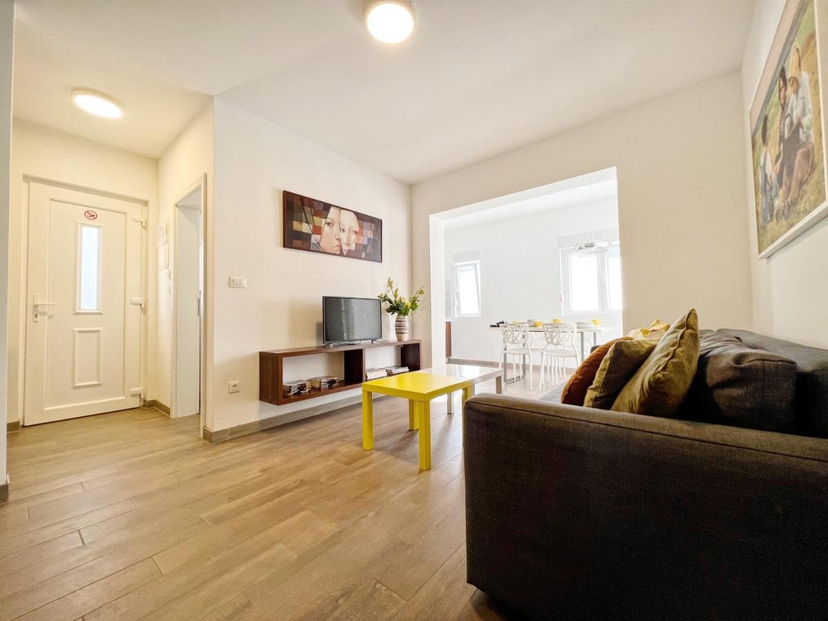 Apartments Teodora Maria Novigrad Istria Extérieur photo