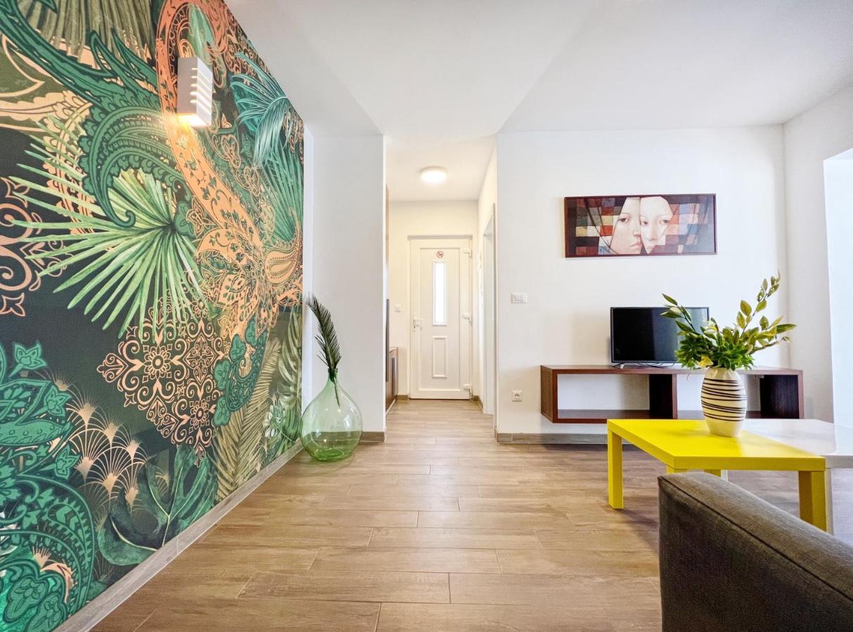 Apartments Teodora Maria Novigrad Istria Extérieur photo